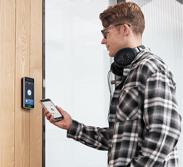 Mobile (NFC + BLE)